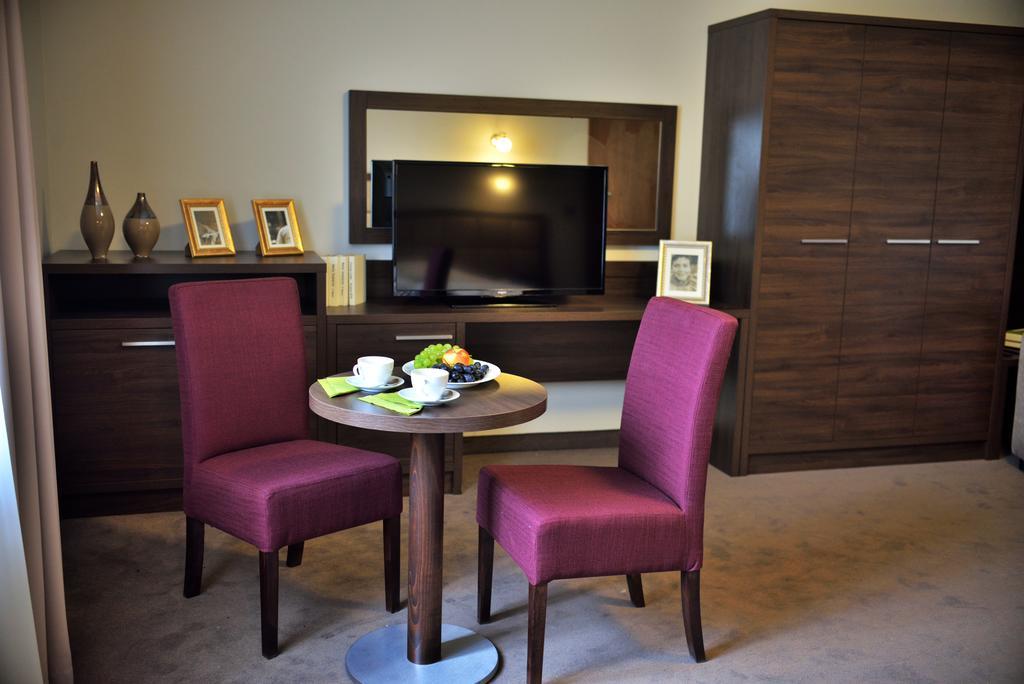 Dwor Spalice Spa Residence & Restaurant Lawendowa Restauracja Olesnica  Room photo