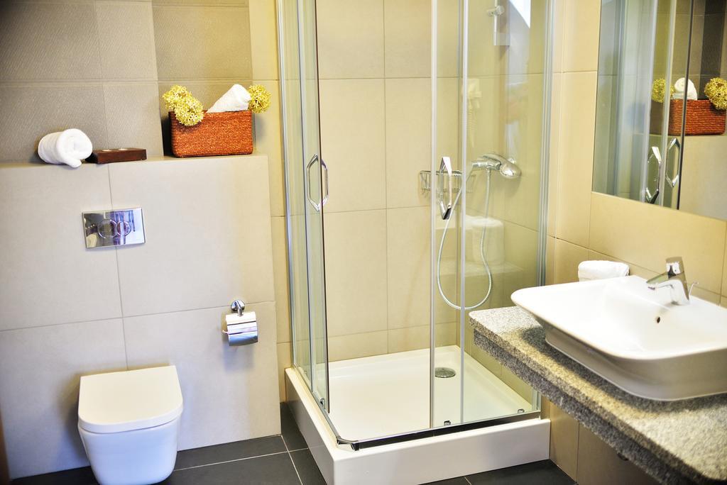 Dwor Spalice Spa Residence & Restaurant Lawendowa Restauracja Olesnica  Room photo